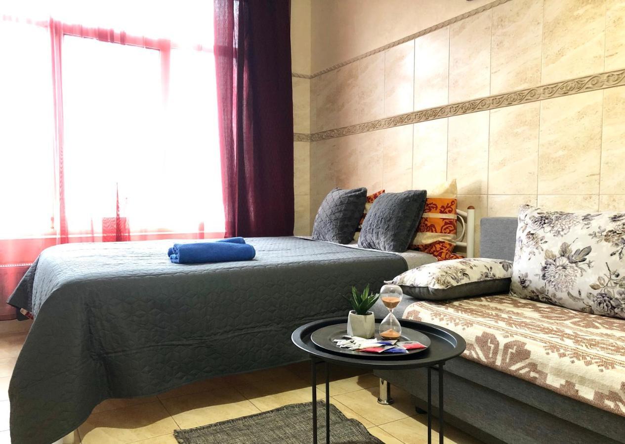 Modern Aparthotel near metro Pecherska Kiew Exterior foto